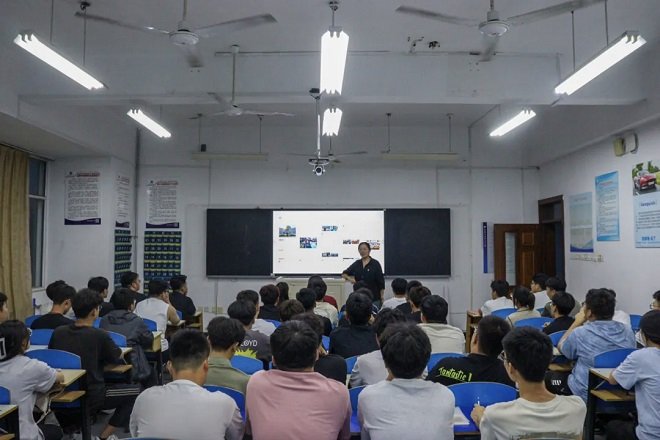 星空网页版入口携手巴塞罗那开启官方合
